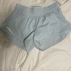 Lululemon hottie hot low rise 2.5 inch powder blue size 4